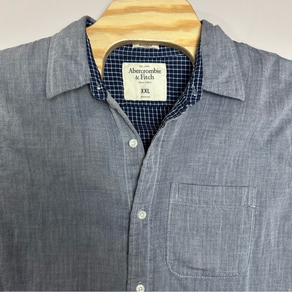 Abercrombie & Fitch Shirt Men's 2XL Muscle Blue Long Sleeve Button‎ Front Pocket